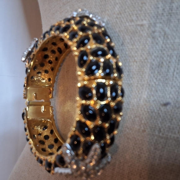 Vintage Rare KJL Black Mosaic Starfish Bracelet - Picture 2 of 14